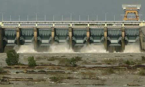 Nhà máy thủy điện Trị An xả tràn