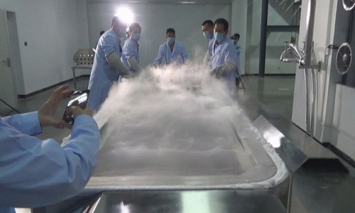 Kỹ thuật đông lạnh xác mang lại hy vọng hồi sinh cho nhiều người. Ảnh: Shanghaiist.