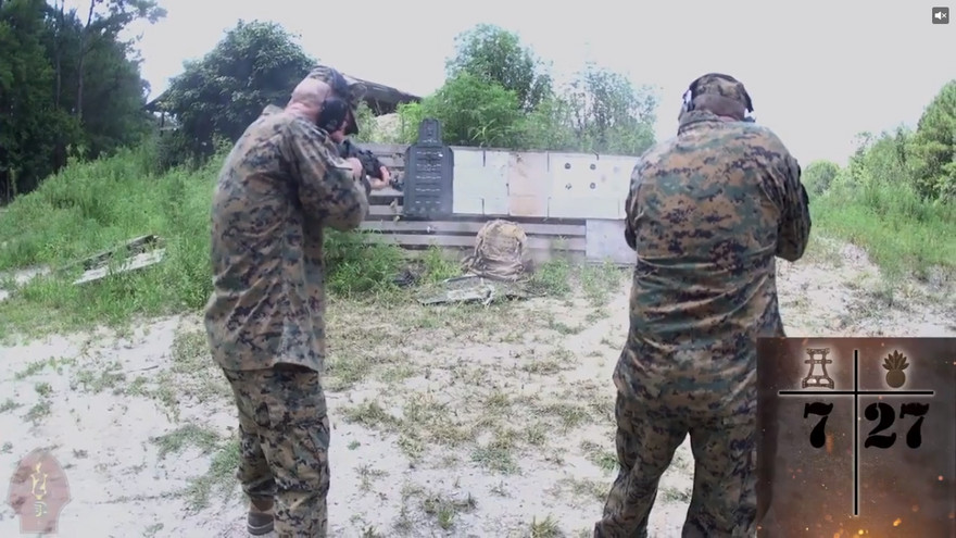 Ba lô dã chiến Mỹ chịu được 51 phát đạn AK