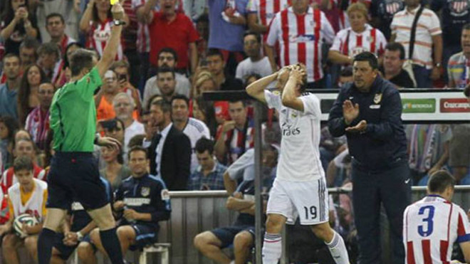 Modric bị truất quyền thi đấu vào năm 2014, khi còn mang áo số 19. Ảnh: AS