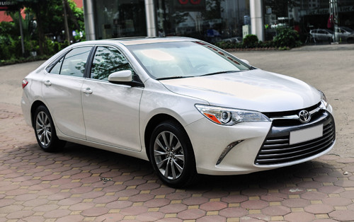 Camry nhập "lướt" sẽ khó còn đường về Việt Nam.