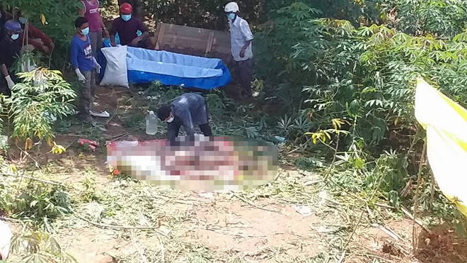 Cơ quan chức năng tỉnh Kon Tum khám nghiệm tử thi