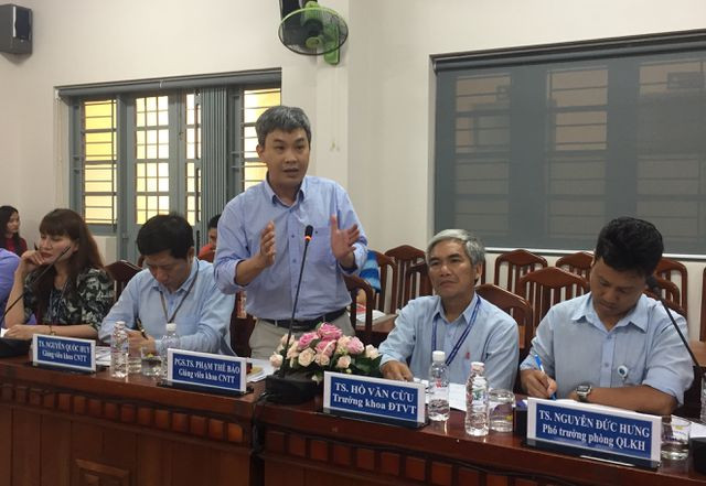 TS Phạm Thế Bảo, Giảng viên khoa Công nghệ thông tin, Trường ĐH Sài Gòn chia sẻ băn khoăn về việc dạy học tin học trong trường phổ thông.