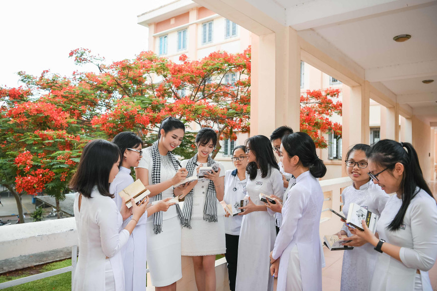 Sách quý tạo nên người có chí hướng, có khát vọng lớn