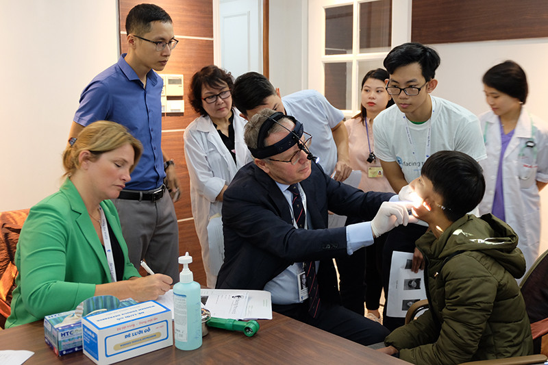 Ký kết hợp tác giữa FTW với Vietnam Airlines và nhiều bệnh viện lớn