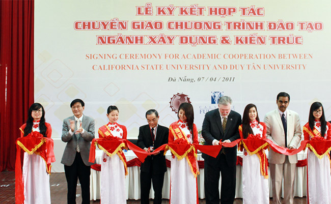 ĐH Duy Tân hợp tác với ĐH Bang California ở Fullerton và Cal Poly, San Luis Obispo tiếp nhận chương trình Tiên tiến Xây dựng và Kiến trúc