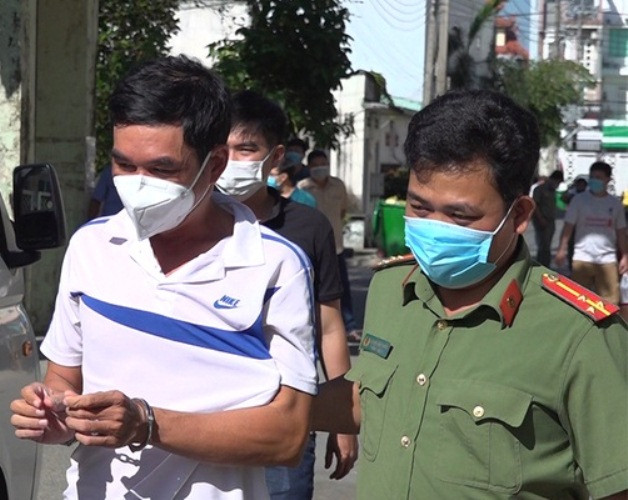 Đưa 13 người Trung Quốc nhập cảnh trái phép đi cách ly