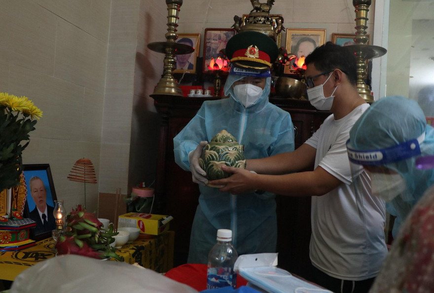 Quân đội sẽ trao trả tài sản, di vật cho gia đình các nạn nhân tử vong vì COVID-19