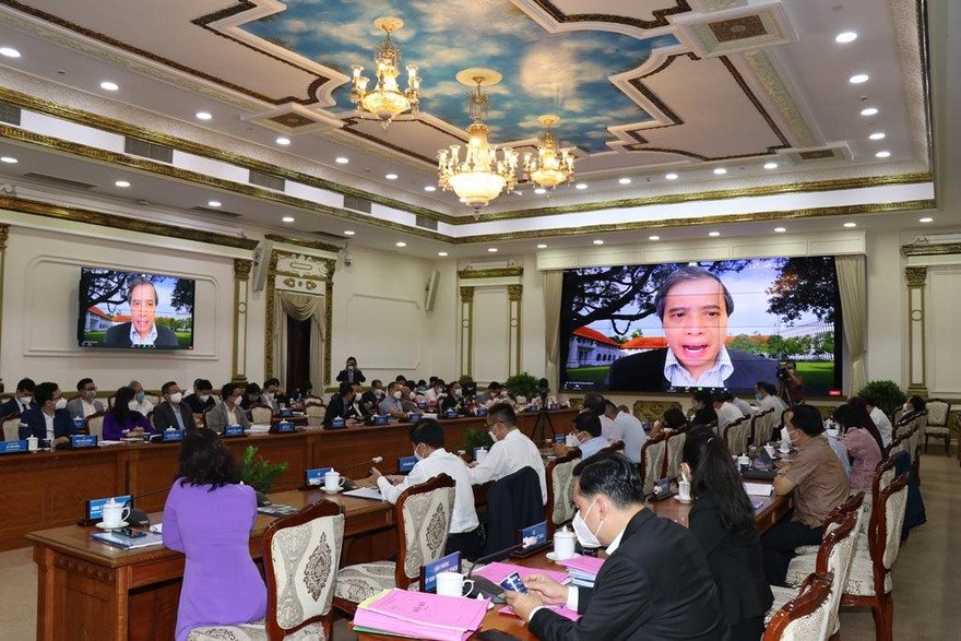 Kiều bào hiến kế khôi phục và phát triển kinh tế với lãnh đạo TPHCM 