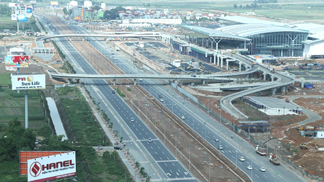 Nhà ga hành khách T2 chưa có hệ thống xe buýt chạy qua đón trả khách hàng ngày