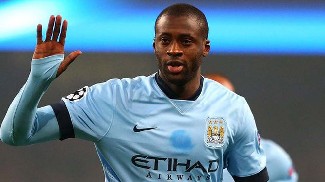 Tiền vệ của Man City rất sợ các fan nữ