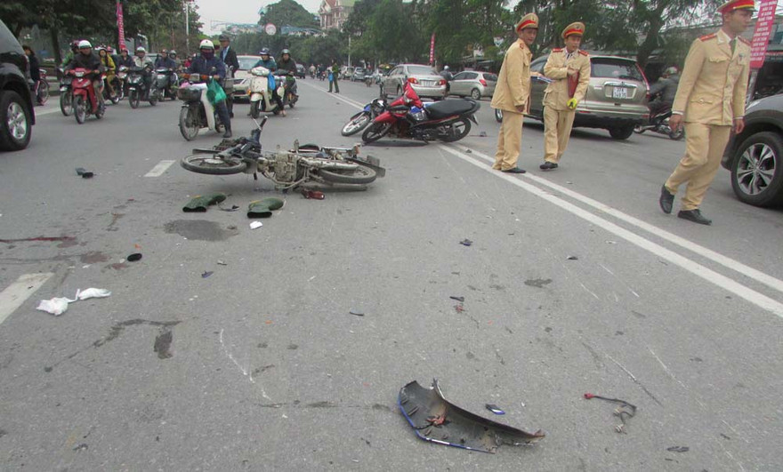 Hiện trường vụ tai nạn làm 3 người nhập viện.