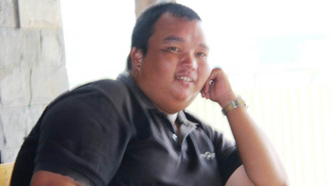 Anh Võ Quốc Thắng, người mua 4 tờ vé số đem đến niềm may mắn cho mình và 2 người bạn đồng nghiệp.