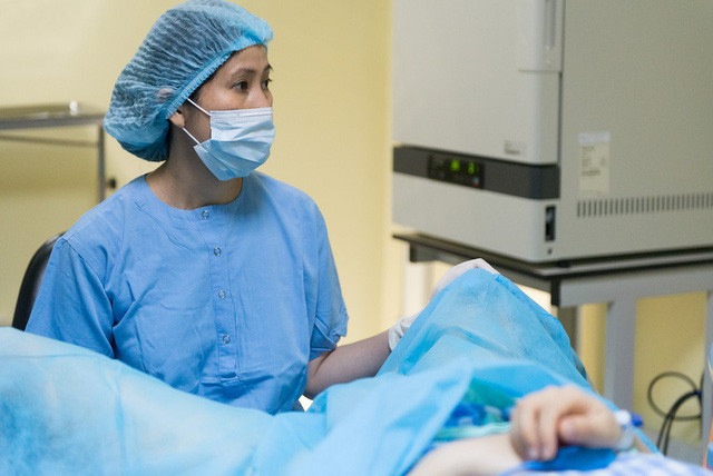 TS-BS Vương Thị Ngọc Lan, chủ trì dự án nghiên cứu về thụ tinh ống nghiệm với kết quả được đăng trên tạp chí nổi tiếng y học thế giới (ảnh NVCC)