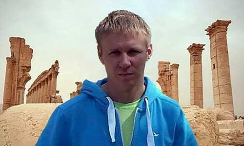 Phi công Filipov, người đã anh dũng chiến đấu và hy sinh khi bị khủng bố bao vây. (Nguồn: Daily Mail)