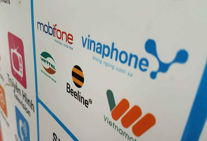 Ngày 28/2 sẽ là ngày cuối cùng các nhà mạng khuyến mại 50% cho thuê bao trả trước. Ảnh: Ngô Minh