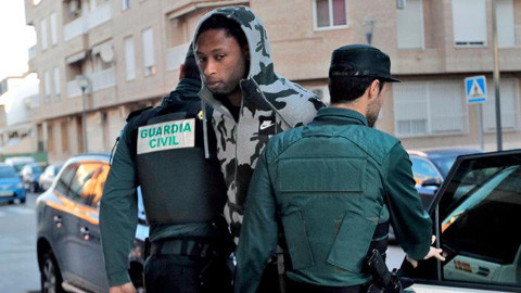 Hậu vệ của Villarreal bị cáo buộc giết người