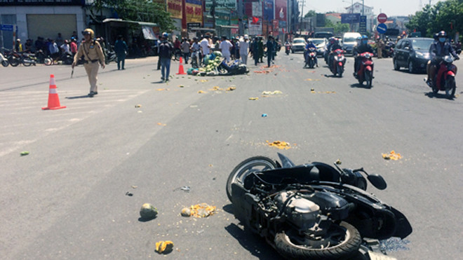 Hiện trường tai nạn. Ảnh: Nguyệt Triều.