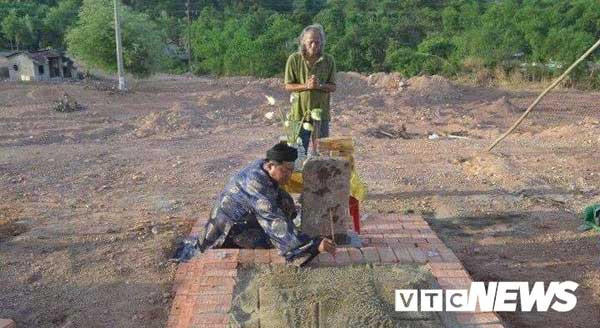 Nhiều tháng trôi qua số phận lăng mộ của bà Cửu giai Tài nhân họ Lê (vợ vua Tự Đức) vẫn chưa được định đoạt. (Ảnh: Nguyễn Vương) 