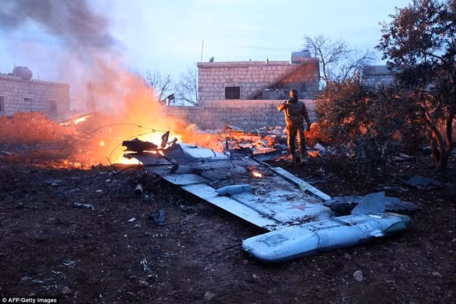 Chiếc Su-25 đã bị rơi sau khi trúng tên lửa tại Idlib. (Nguồn: Getty)