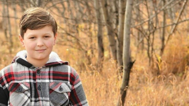 Benjamin Johnson bị mắc chứng bệnh hiếm gặp - dị ứng với nước