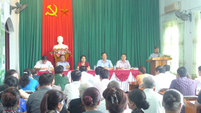 Lãnh đạo tỉnh và các ngành chức năng đối thoại với tiểu thương Đồng Đăng