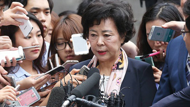 Bà Shin Young-ja - con gái nhà sáng lập Lotte - Shin Kyuk-ho. Ảnh: Zuma Press