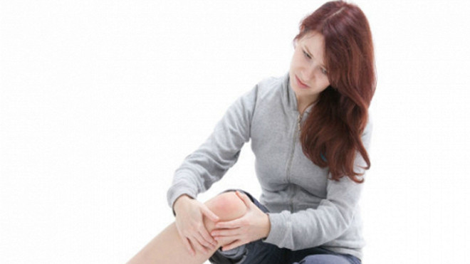 Người bị viêm khớp nên kiêng gì?