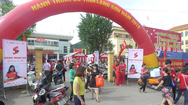 Lạng Sơn: Rực đỏ trái tim tình nguyện