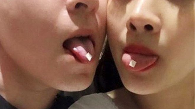 Tem giấy - LSD và...