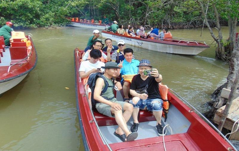 Quy định mới về du lịch ở TPHCM: Du khách tiêm đủ vắc xin, là F0 khỏi bệnh... 