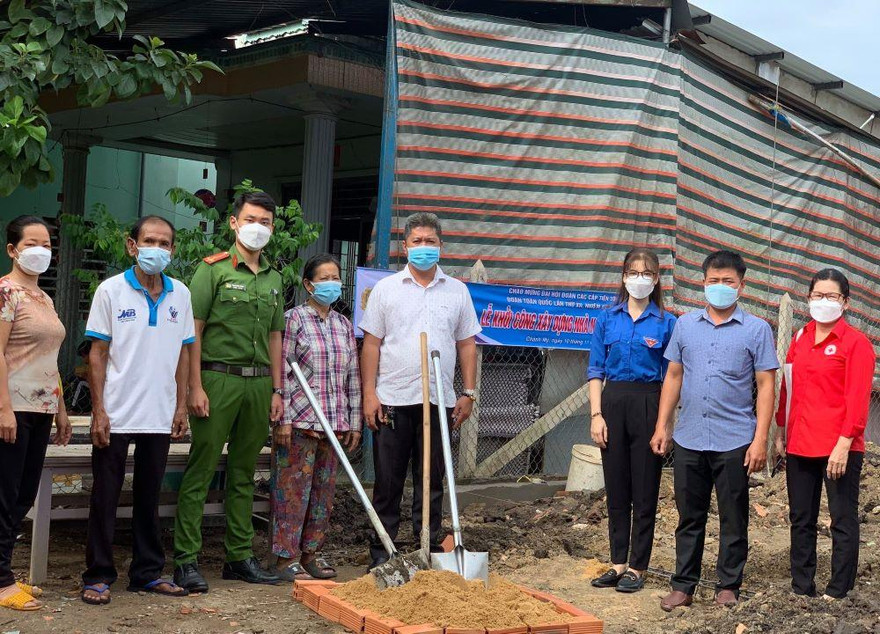 Tuổi trẻ đất Thủ xây ‘Nhà nhân ái’ cho hoàn cảnh đặc biệt khó khăn