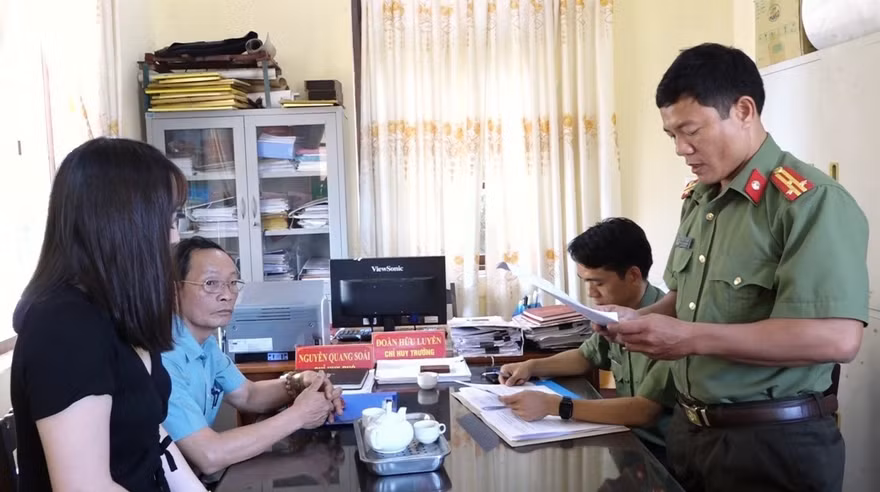 Công an Quảng Bình công bố quyết định xử phạt