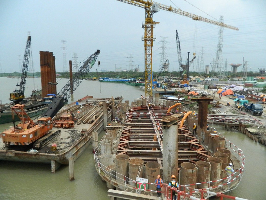 Siêu dự án chống ngập ngưng thi công hơn nửa năm qua 