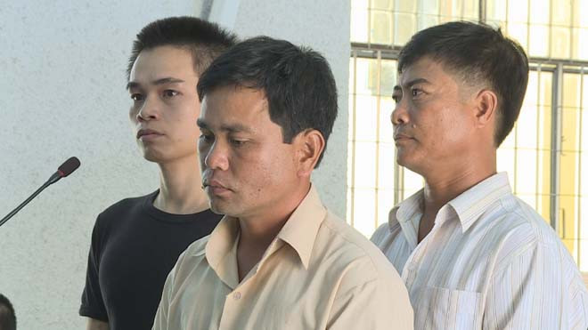 Các bị cáo tại tòa.