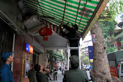 Cận cảnh Hà Nội ra quân dẹp loạn vỉa hè