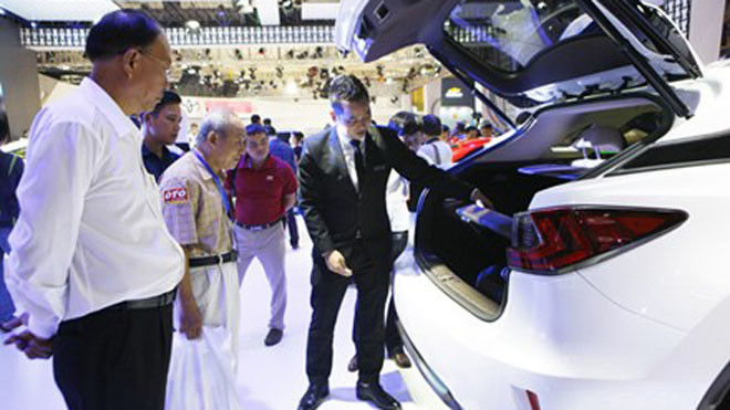 Ô tô từ 9 chỗ trở xuóng phải dán nhãn năng lượng từ năm 2018