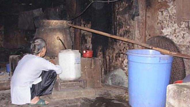 Ngày càng ít người nấu rượu theo kiểu truyền thống