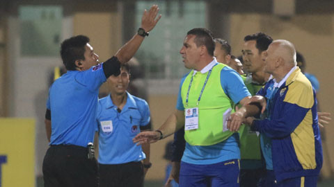 Trọng tài Hiền Triết tha thứ cho HLV của Thanh Hóa