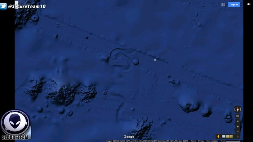 Thợ săn UFO phát hiện vật thể lạ đường kính 4 km dưới đáy biển