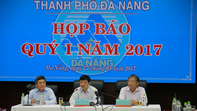 Quang cảnh buổi họp báo 