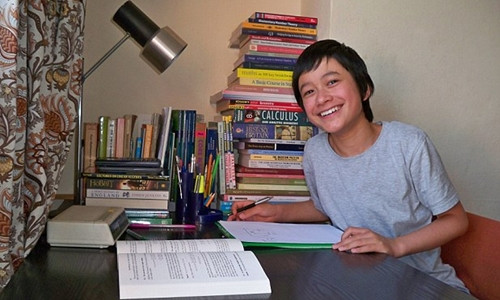 Thần đồng toán học Yasha Asley. Ảnh: Sun