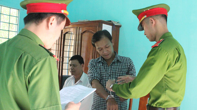 Tài xế xe của bệnh viện tông chết người rồi bỏ chạy