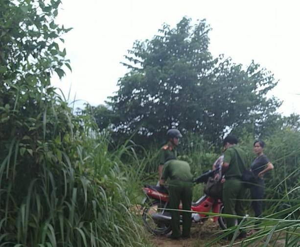 Phạt tù người mẹ ôm con nhảy sông tự tử 