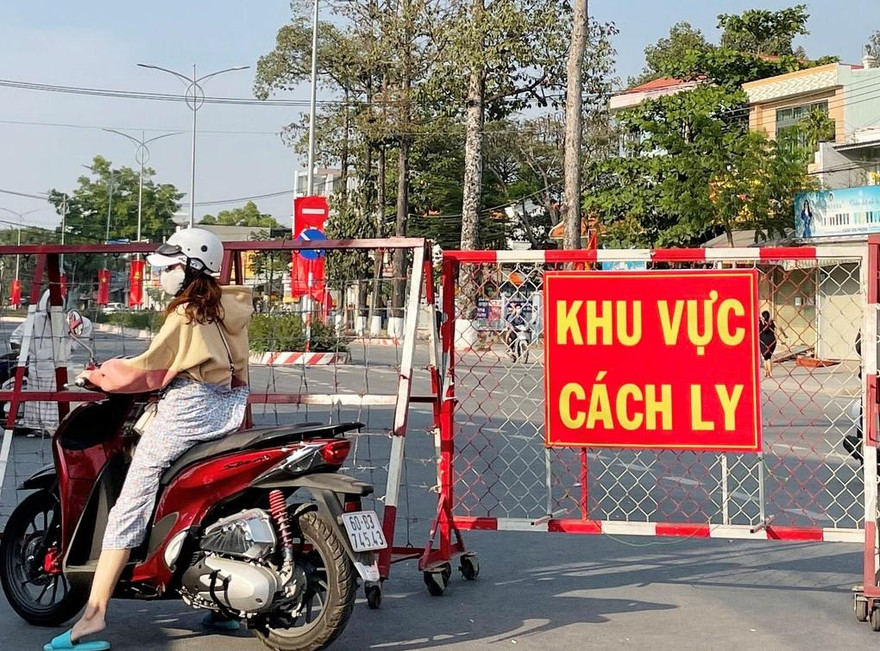 Hai lãnh đạo phường ở Bình Dương bị xử lý vì lơ là phòng dịch