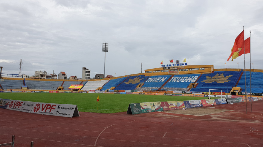 Anh ninh tại sân Thiên Trường sẽ được siết chặt trong các trận đấu còn lại của mùa giải 2019 - Ảnh: Hoàng Long