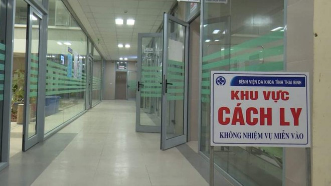 Bệnh nhân tái dương tính với SARS-CoV-2 được cách ly đặc biệt để điều trị tại Bệnh viện Đa khoa tỉnh Thái Bình - Ảnh: Hoàng Long