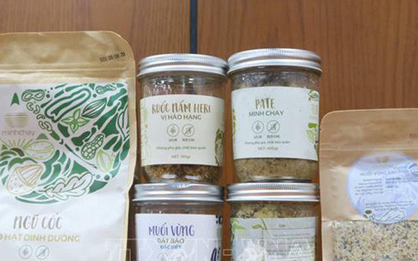 Các sản phẩm Pate Minh Chay bị phát hiện có vi khuẩn Clostrium Botulinum typB gây ngộ độc - Ảnh: Hoàng Long