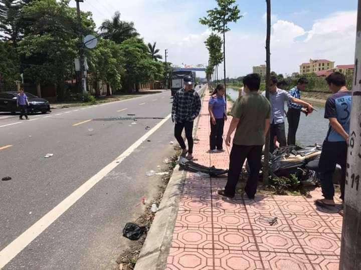 Hiện trường vụ xe chở Viện trưởng Viện KSND huyện gây tai nạn - Ảnh: KL