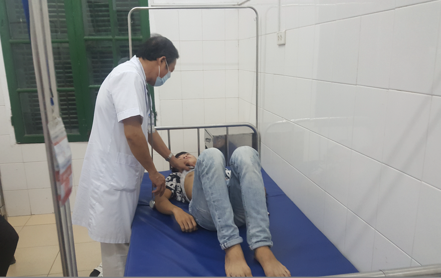 Một bệnh nhân mắc sốt xuất huyết ở tỉnh ngoài được phát hiện và điều trị tại Nam Định - Ảnh: Hoàng Long